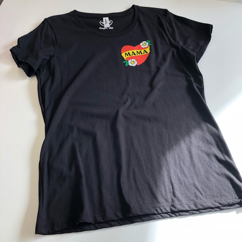Savage Seeds - Mama with heart and daisies Tee Shirt